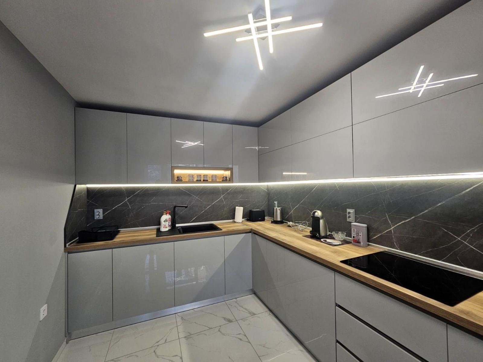 Apartment Bohemi With Free Parking Бургас Екстериор снимка