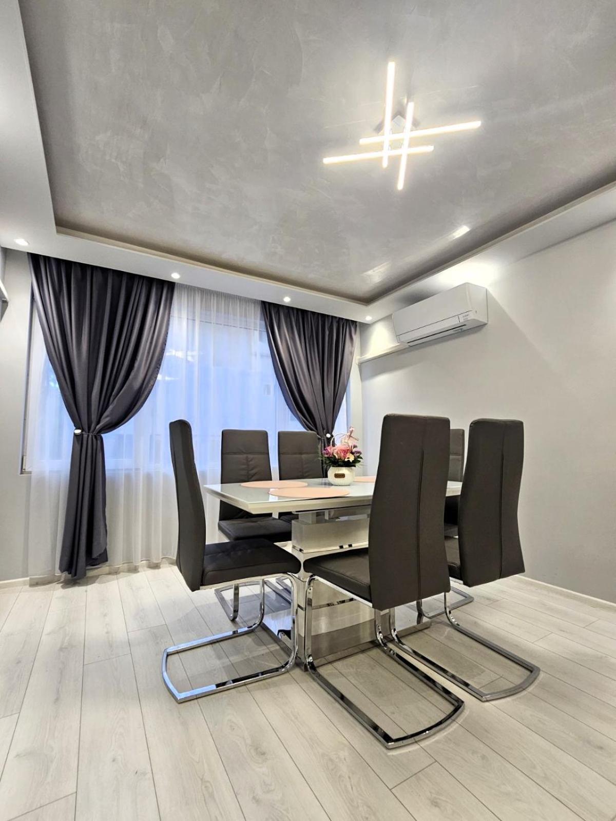 Apartment Bohemi With Free Parking Бургас Екстериор снимка