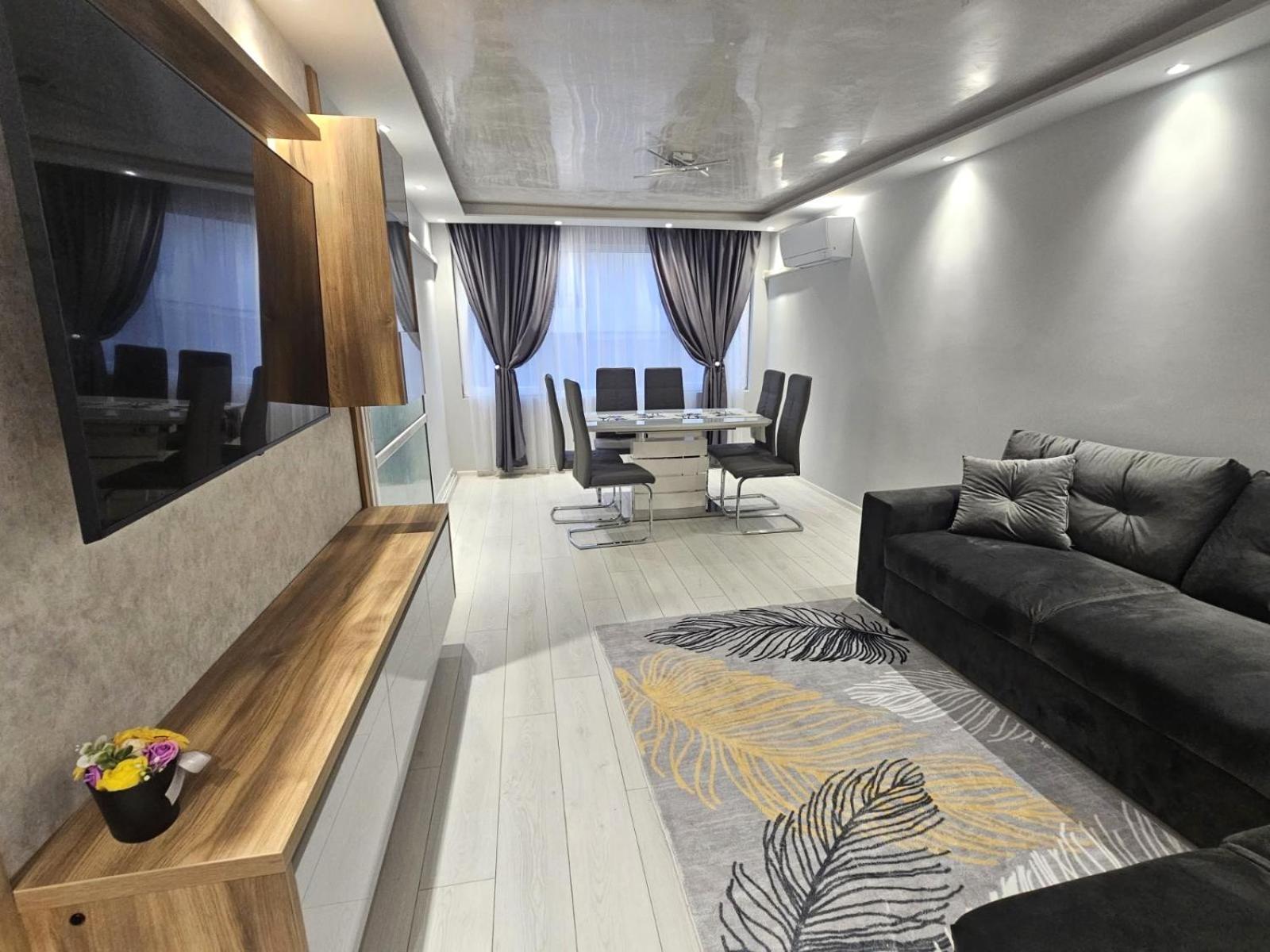 Apartment Bohemi With Free Parking Бургас Екстериор снимка